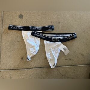 VINTAGE CALVIN KLEIN THONGS SIZE XL